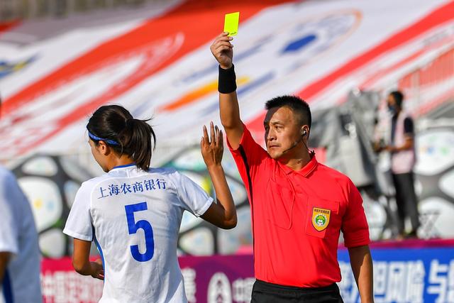 国米替补留队，补强第五前锋难成